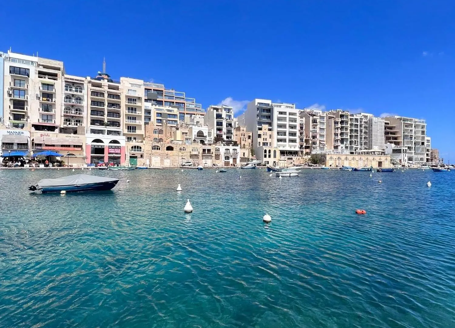 Homestay S1 Double Room, Shared Bathroom Saint Julian's Malta